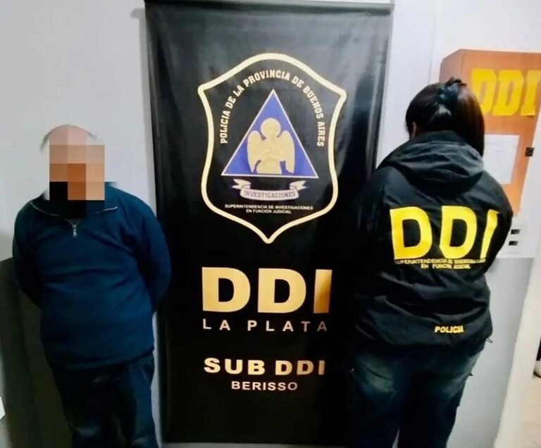 0000683176